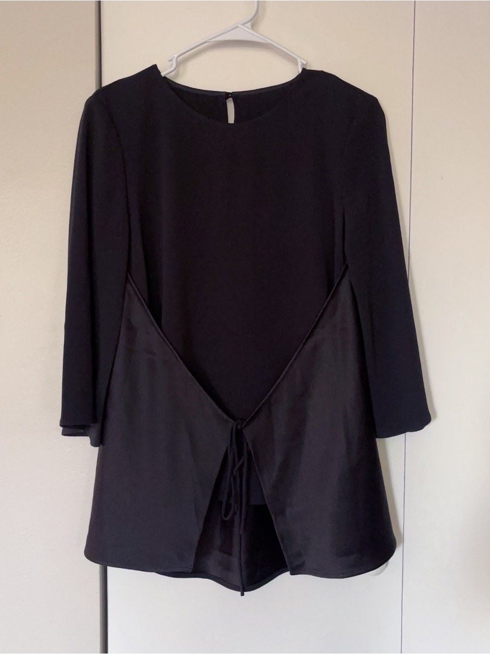 Brooks Brothers Silk Тор —
Women's S